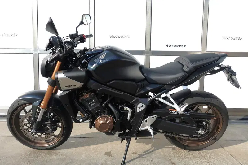 Honda CB 650 R E-Clutch (2024 - 26) (3)