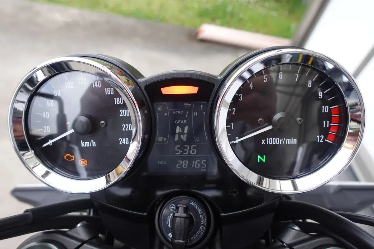 Kawasaki Z 900 RS (2018 - 20) (4)
