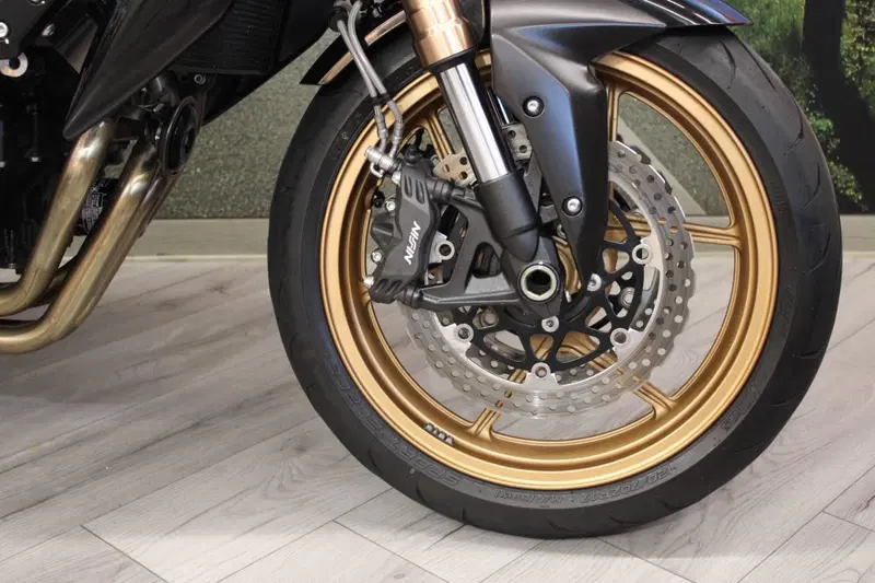 Kawasaki Z 750 R (2011 - 14) (13)