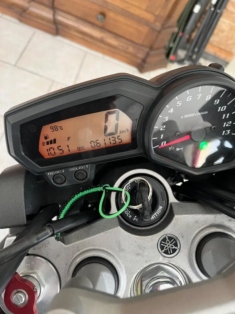 Yamaha FZ1 (2006 - 16) (2)