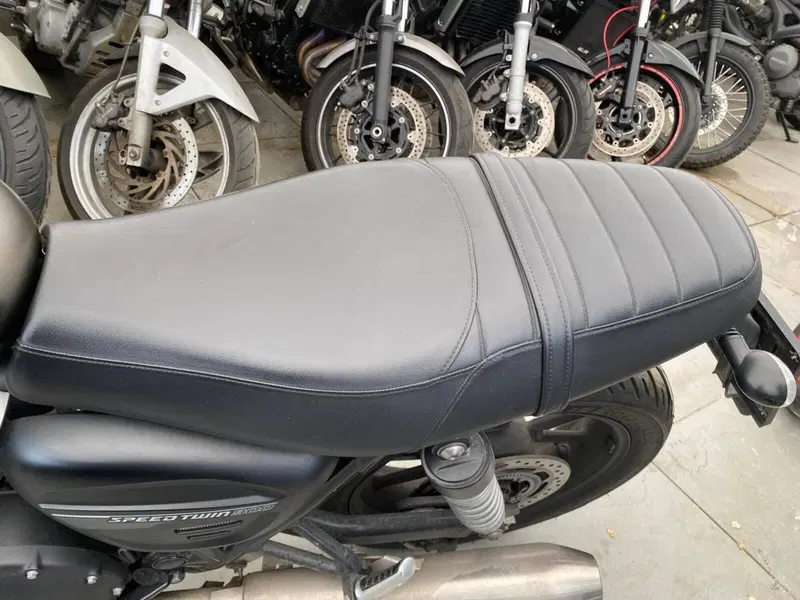 Triumph Speed Twin 900 (2023 - 24) (8)