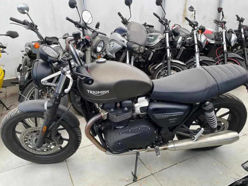 Triumph Speed Twin 900 (2023 - 24)
