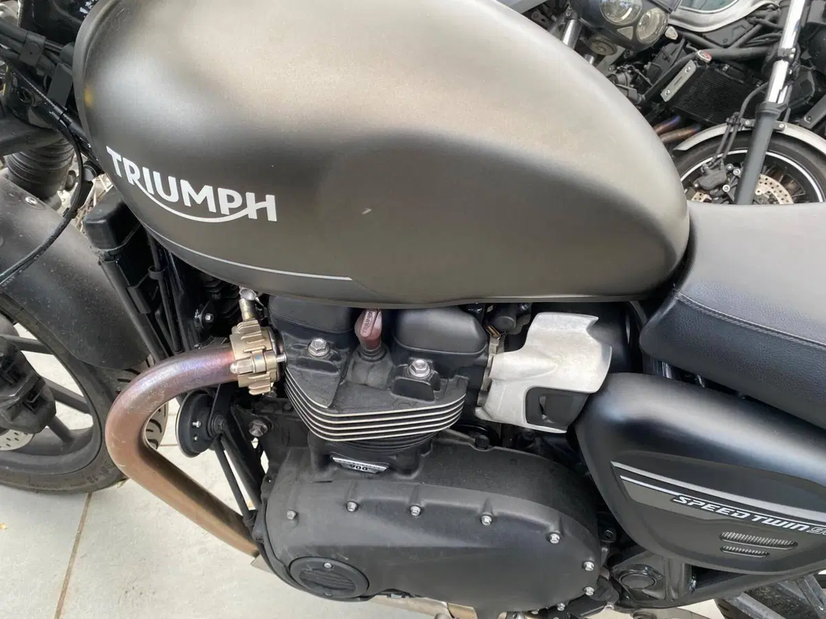 Triumph Speed Twin 900 (2023 - 24) (7)