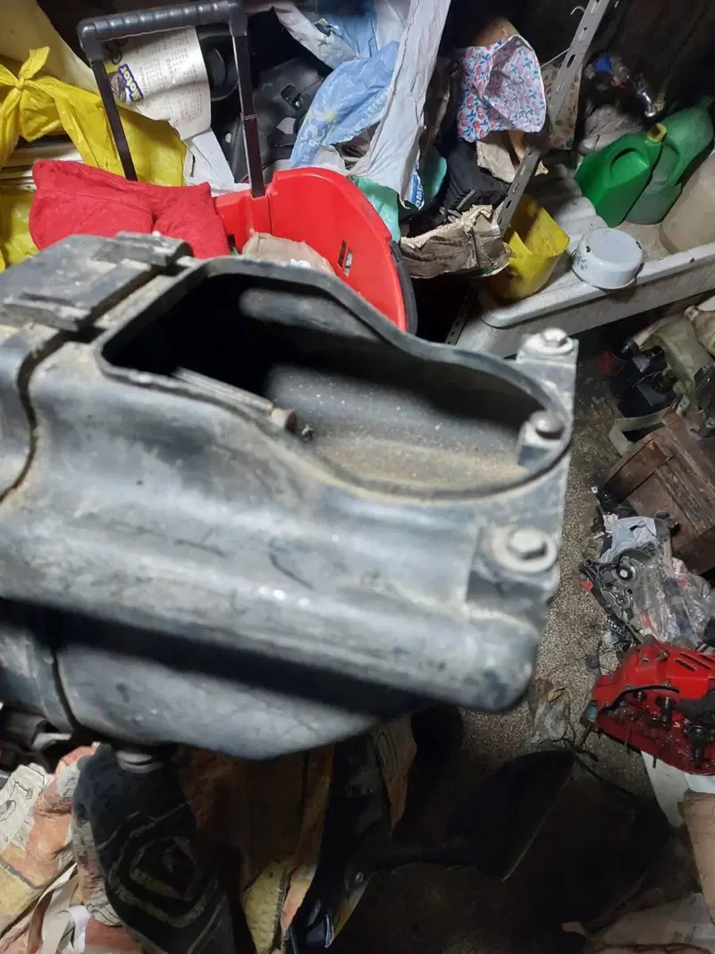 Cerchio moto, forcella, cilindro. Honda (17)