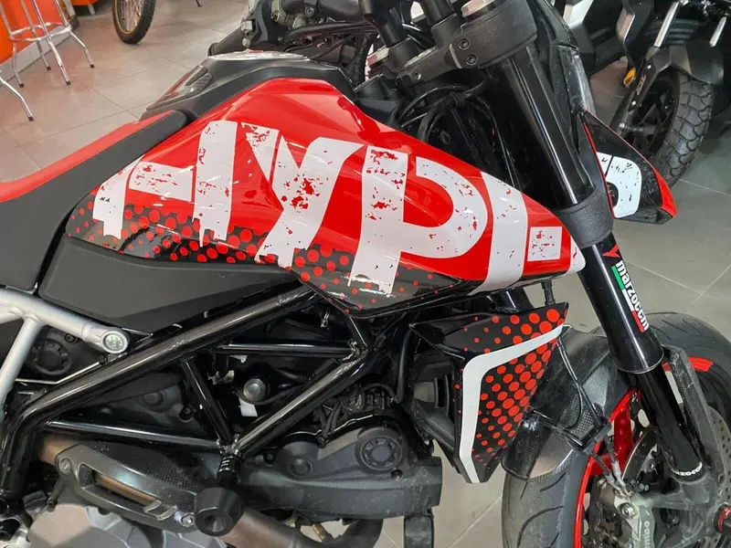 Ducati Hypermotard 950 RVE (2022 - 25) (9)