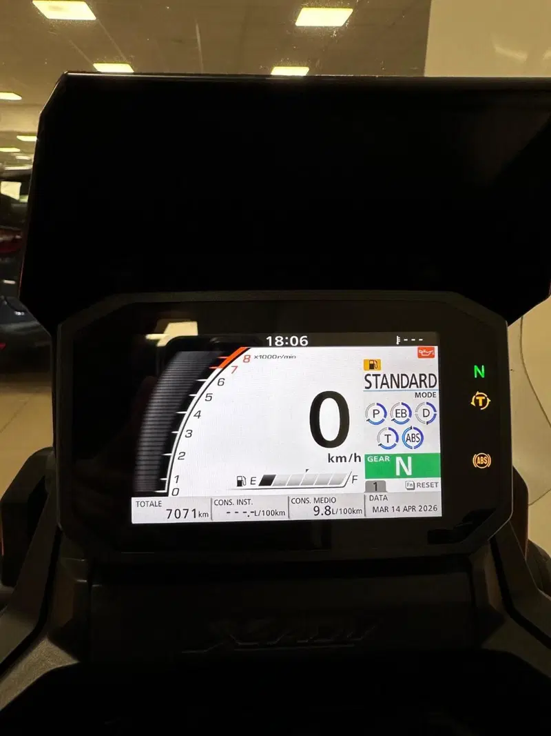 Honda X-ADV 750 DCT (2021 - 24) (3)