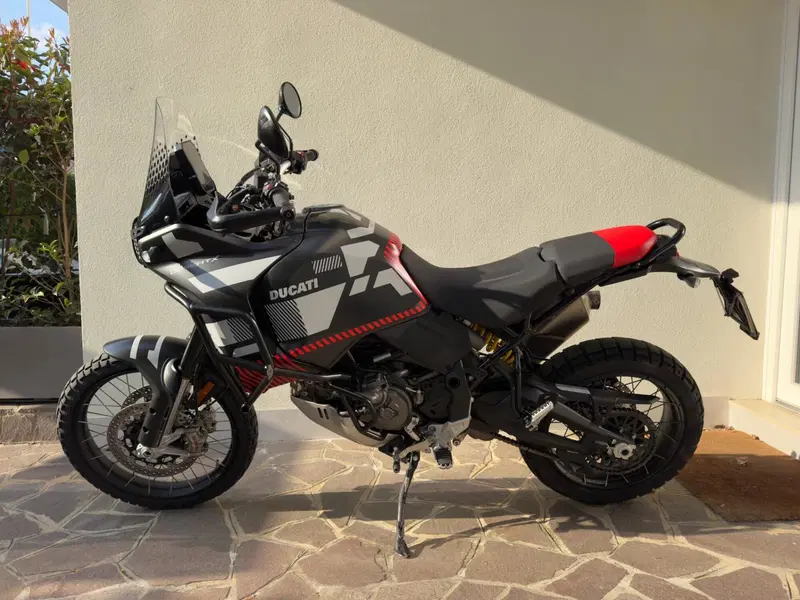 Ducati DesertX (2022 - 25)
