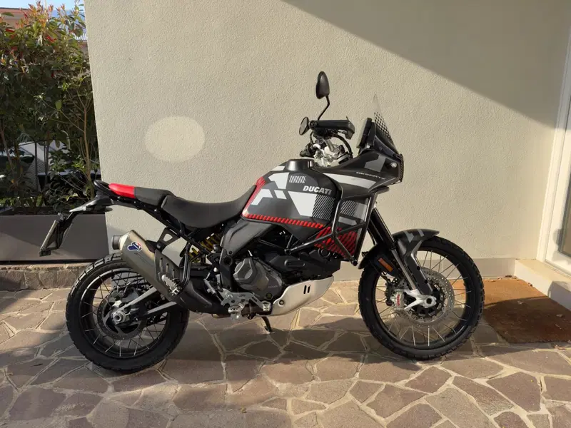 Ducati DesertX (2022 - 25) (2)