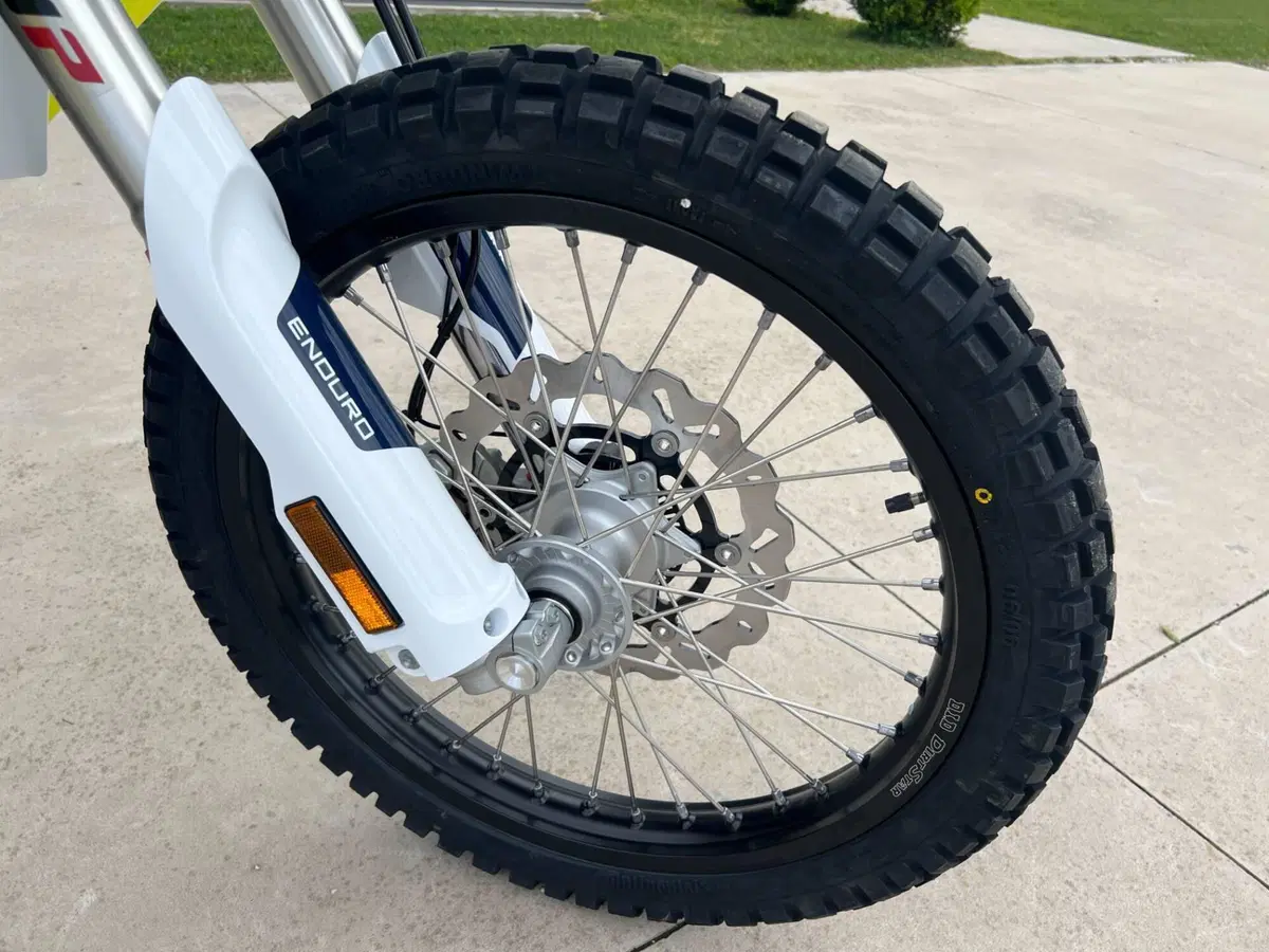 Husqvarna 701 Enduro (2026) (3)