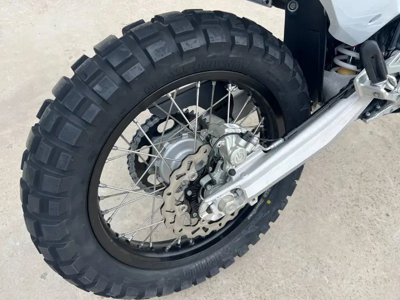 Husqvarna 701 Enduro (2026) (6)
