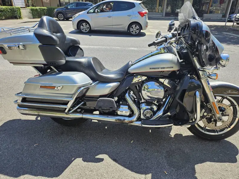 Harley-Davidson 1690 Electra Glide Ultra Limited (2014 - 15) - FLHTK (3)