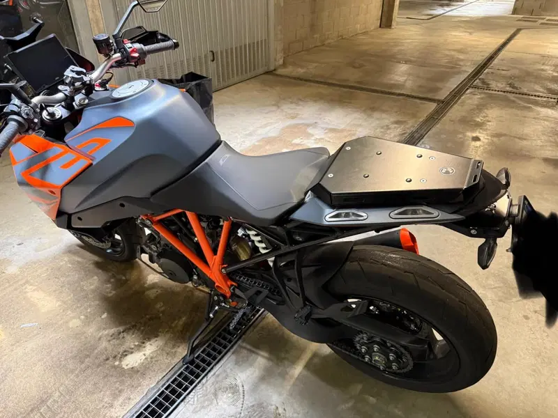 KTM 1290 Super Duke GT (2022 - 25) (6)
