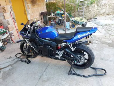 Yamaha YZF R6 (2005) usata