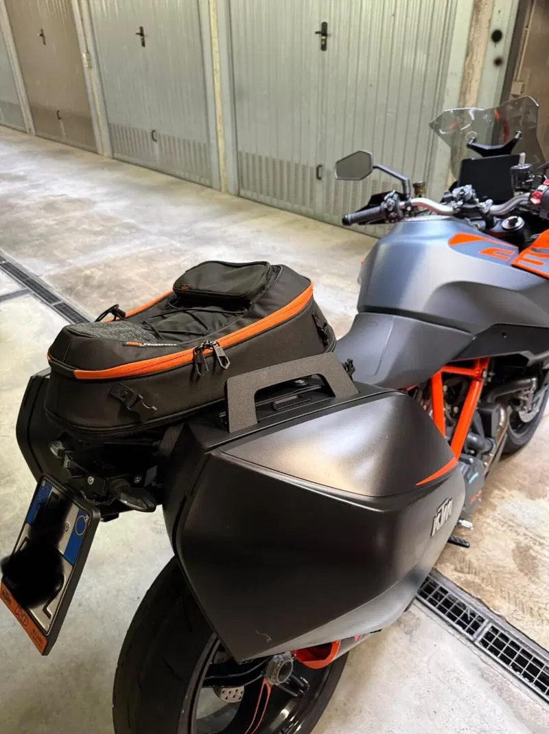 KTM 1290 Super Duke GT (2022 - 25) (9)
