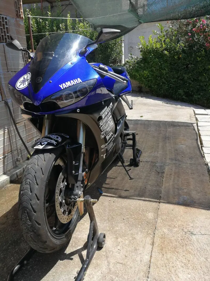 Yamaha YZF R6 (2005) (4)