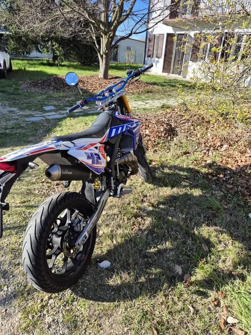 Rieju MRT 50 Supermotard Pro (2021 - 25) (4)