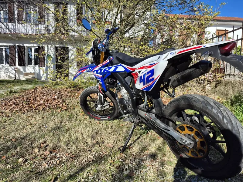 Rieju MRT 50 Supermotard Pro (2021 - 25) (5)