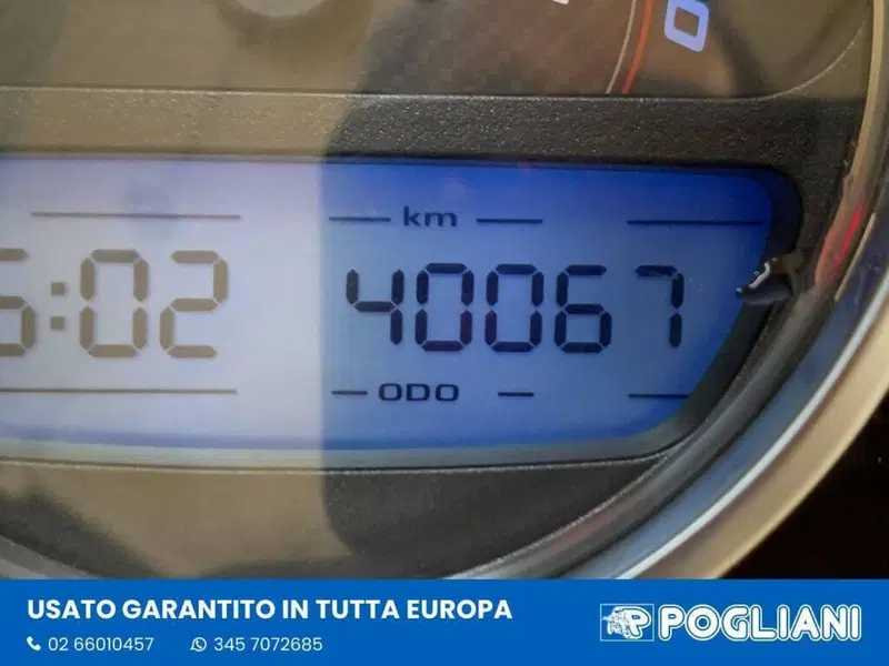 Piaggio Beverly 300 S i.e. ABS-ASR (2016 - 20) (4)