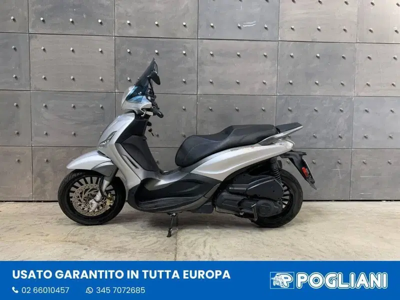 Piaggio Beverly 300 S i.e. ABS-ASR (2016 - 20) (5)