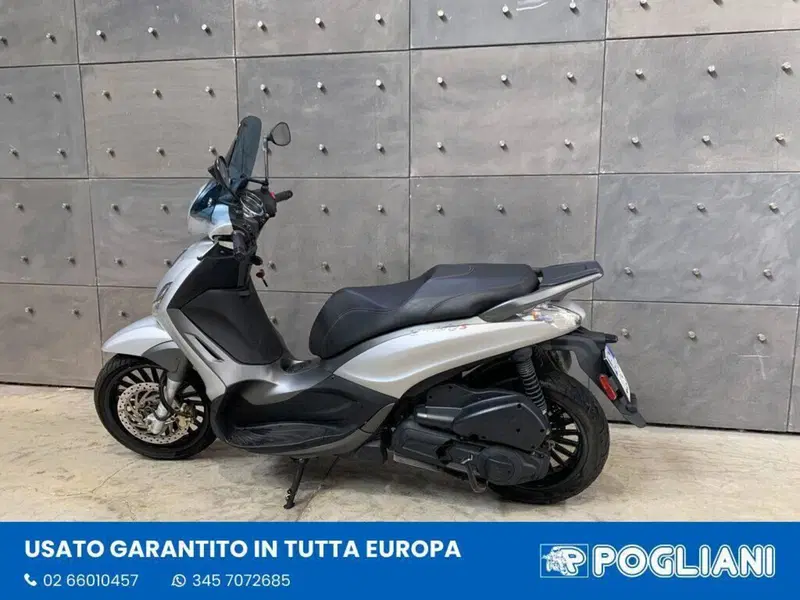 Piaggio Beverly 300 S i.e. ABS-ASR (2016 - 20) (7)