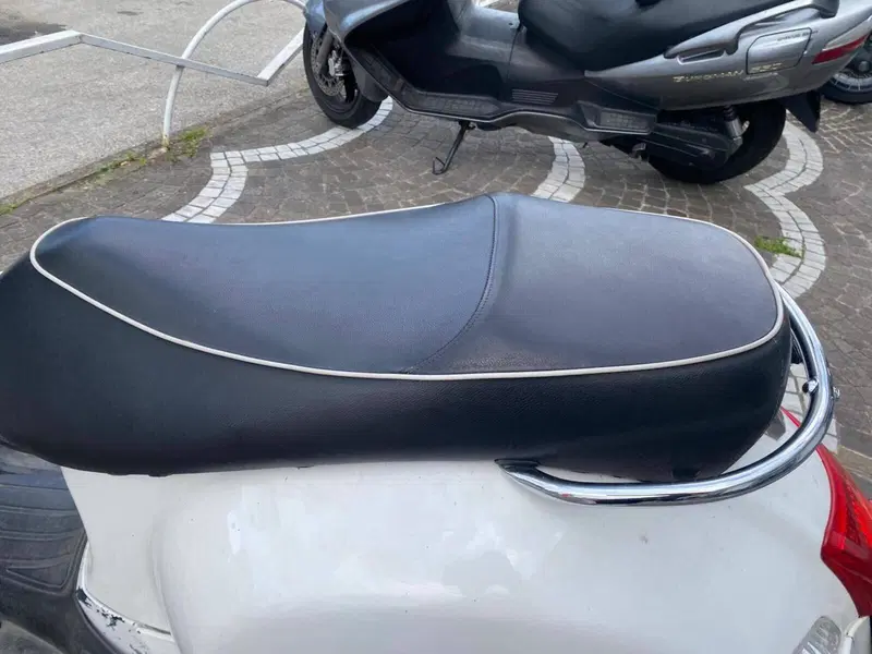 Vespa GTS 300 Super (2008 - 16) (7)