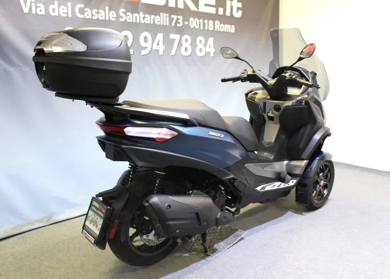 Piaggio MP3 530 Hpe Exclusive (2025 - 26) (4)