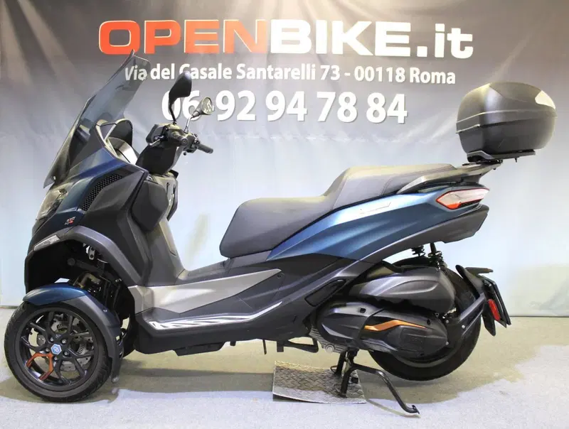 Piaggio MP3 530 Hpe Exclusive (2025 - 26) (2)