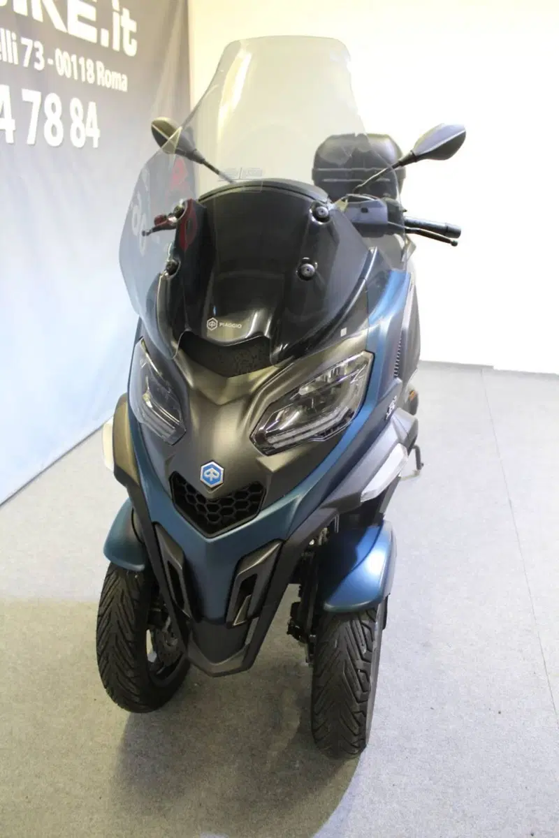 Piaggio MP3 530 Hpe Exclusive (2025 - 26) (16)