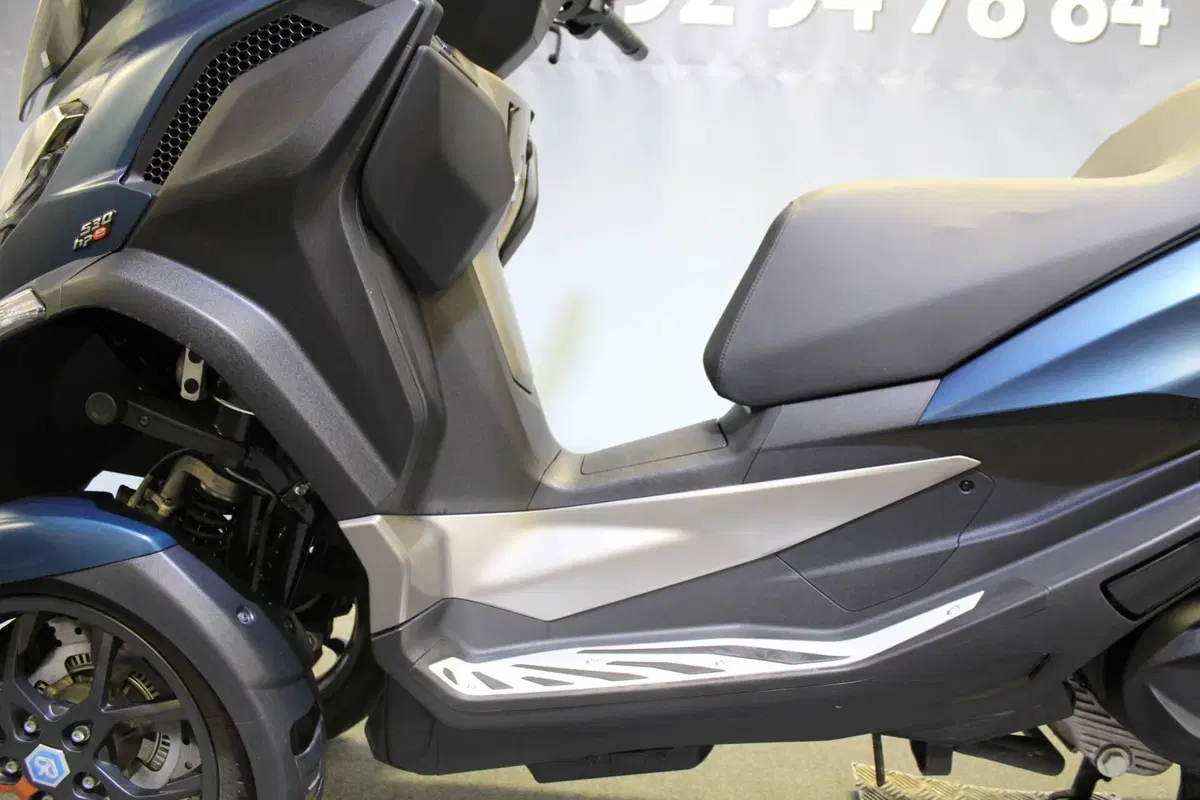 Piaggio MP3 530 Hpe Exclusive (2025 - 26) (19)