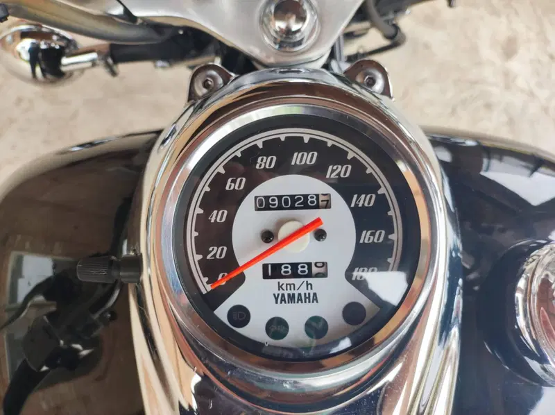 Yamaha XVS 650 Drag Star (1997 - 05) (12)