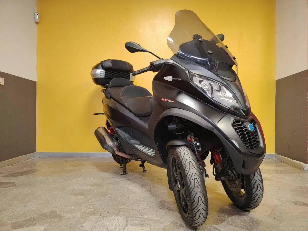 Piaggio Mp3 500 ABS Hpe Sport Advanced (2021 - 23) (2)