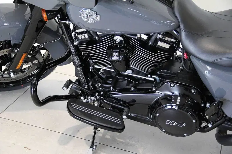 Harley-Davidson Street Glide Special (2021 - 23) (15)