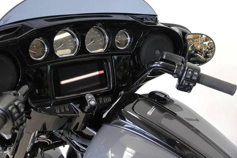 Harley-Davidson Street Glide Special (2021 - 23) (17)
