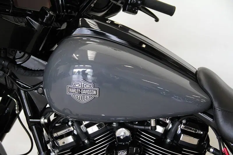 Harley-Davidson Street Glide Special (2021 - 23) (18)