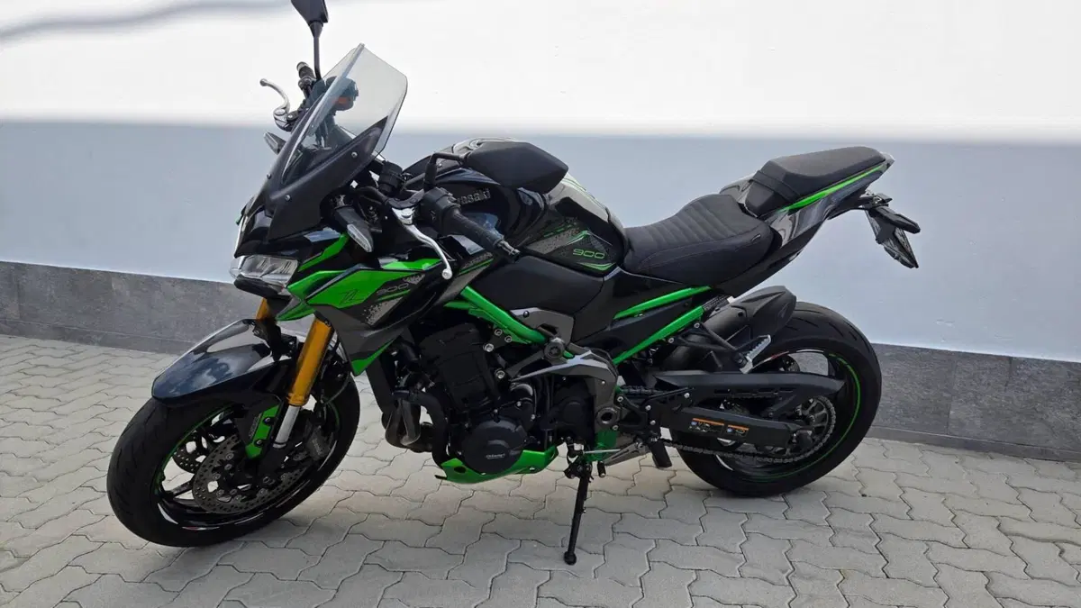 Kawasaki Z 900 SE (2022 - 24) (4)