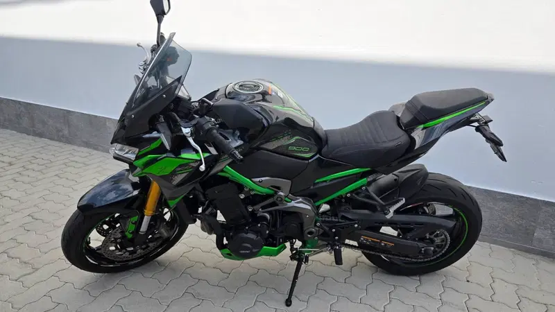 Kawasaki Z 900 SE (2022 - 24) (5)