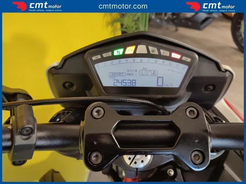 Ducati Hypermotard 821 SP (2013 - 15) (5)