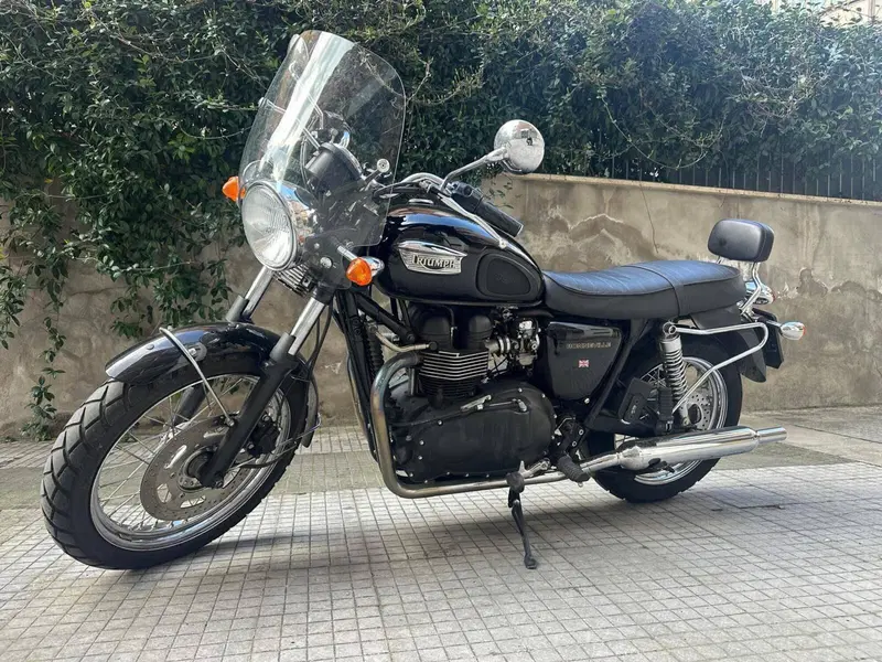 Triumph Bonneville 800 (2002 - 07) (9)