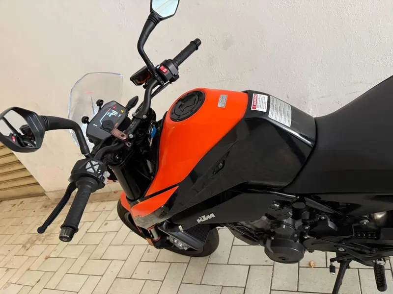 KTM 890 Duke (2021 - 23) (4)