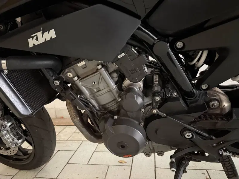 KTM 890 Duke (2021 - 23) (5)