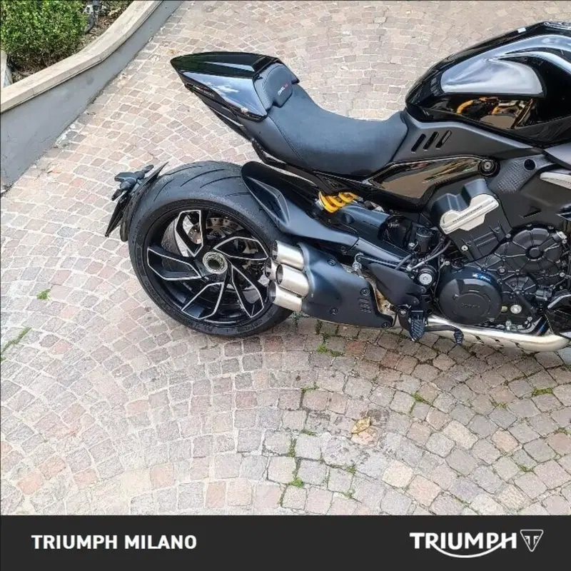 Ducati Diavel V4 (2023 - 26) (2)