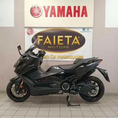 Yamaha T-Max 560 Tech Max (2022 - 24) usata