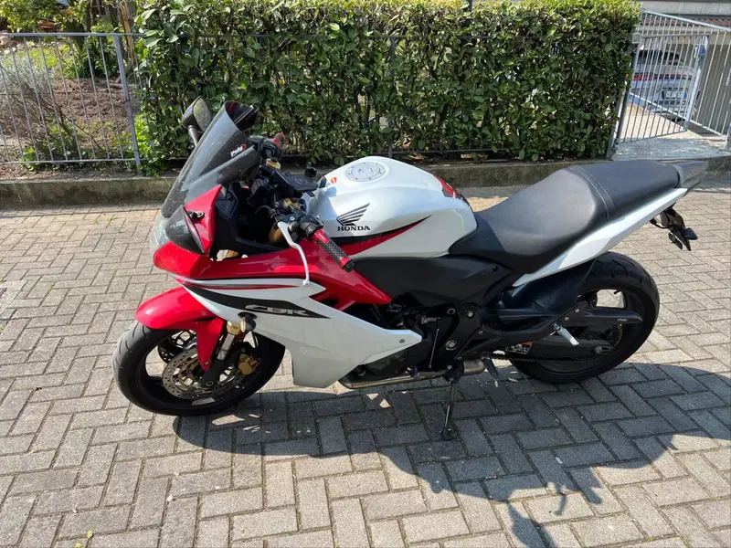 Honda CBR 600 F (2011 - 13) (4)