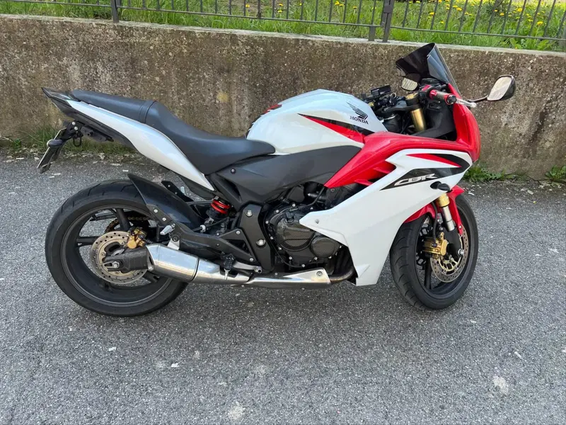 Honda CBR 600 F (2011 - 13) (8)