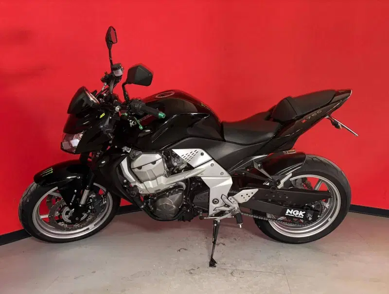 Kawasaki Z 750 (2007 - 14) (3)