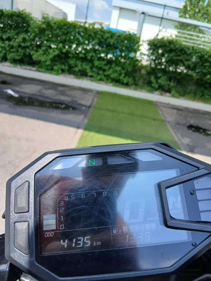 Kawasaki Z 500 (2024 - 26) (5)