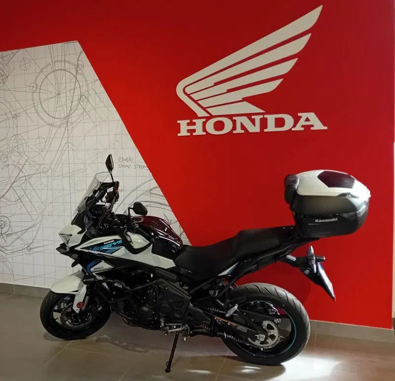 Kawasaki Versys 650 Tourer (2025 - 26) (2)