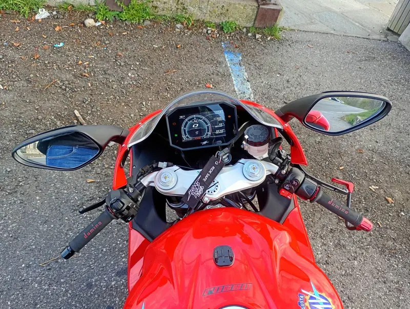 MV Agusta F3 800 Rosso (2021 - 23) (5)