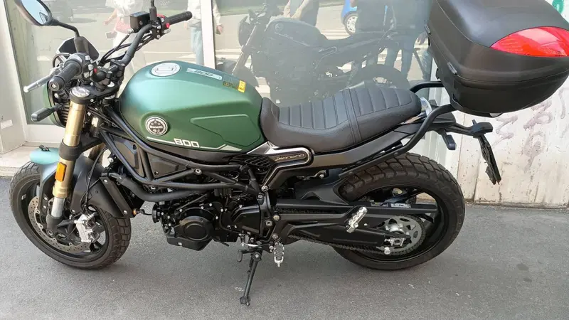 Benelli Leoncino 800 (2022 - 26)