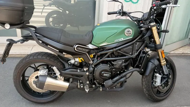 Benelli Leoncino 800 (2022 - 26) (2)